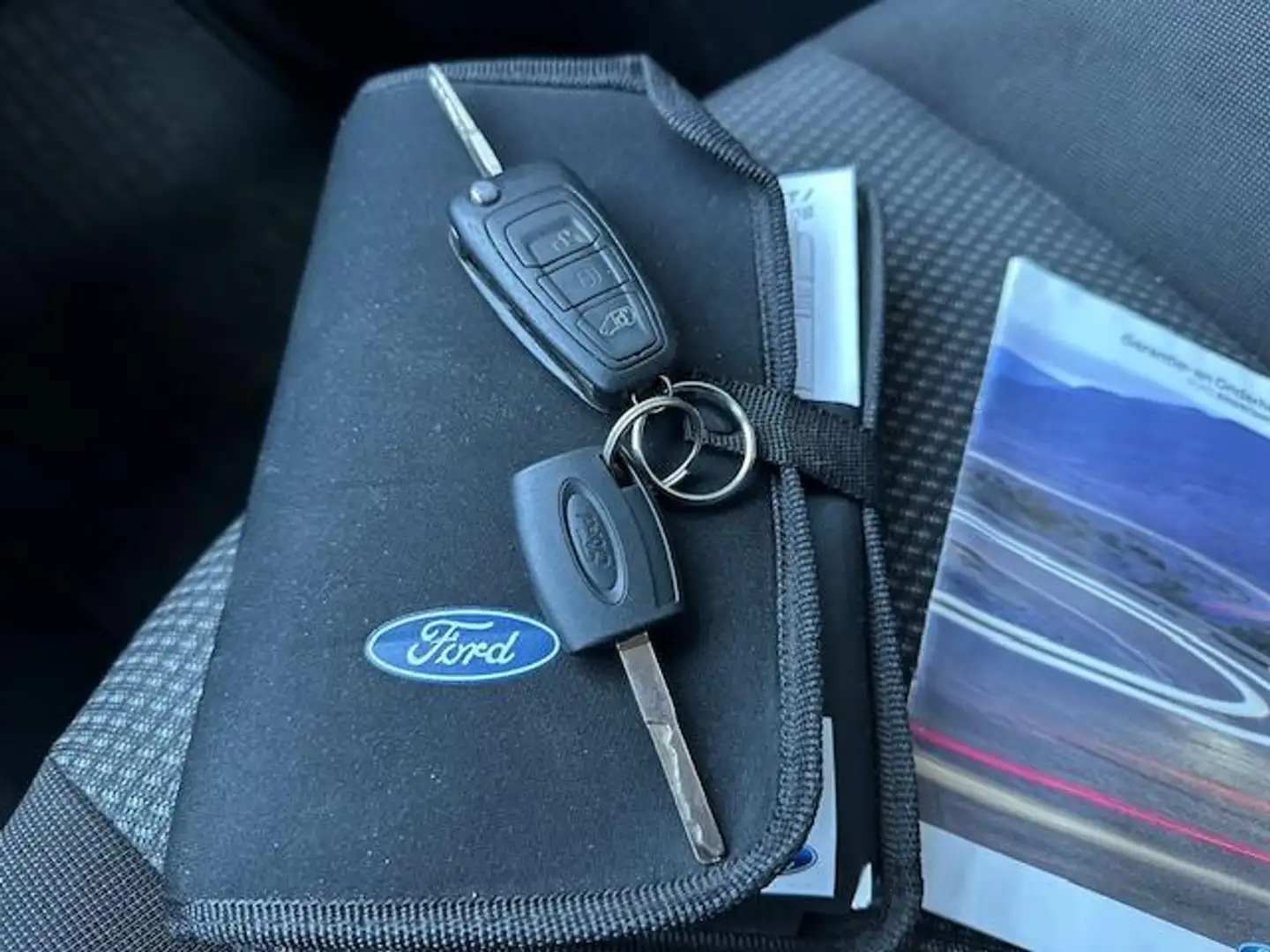 Ford Transit Connect 1.5 TDCI L1 Ambiente, airco, lage km, dealeronderh - 2