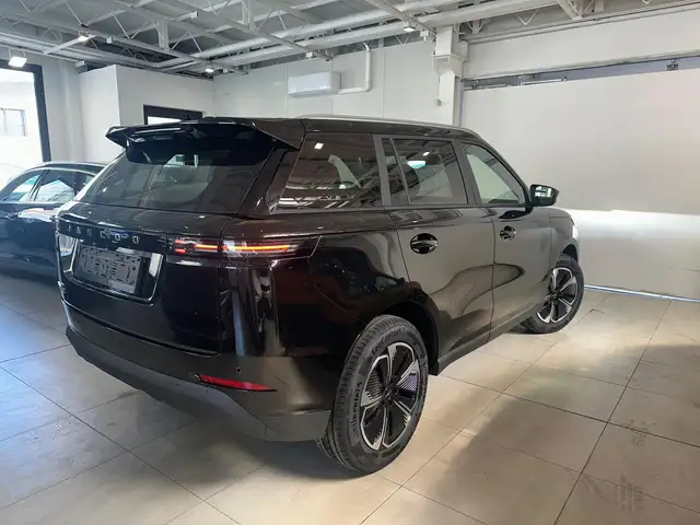 Jaecoo J5 view 3