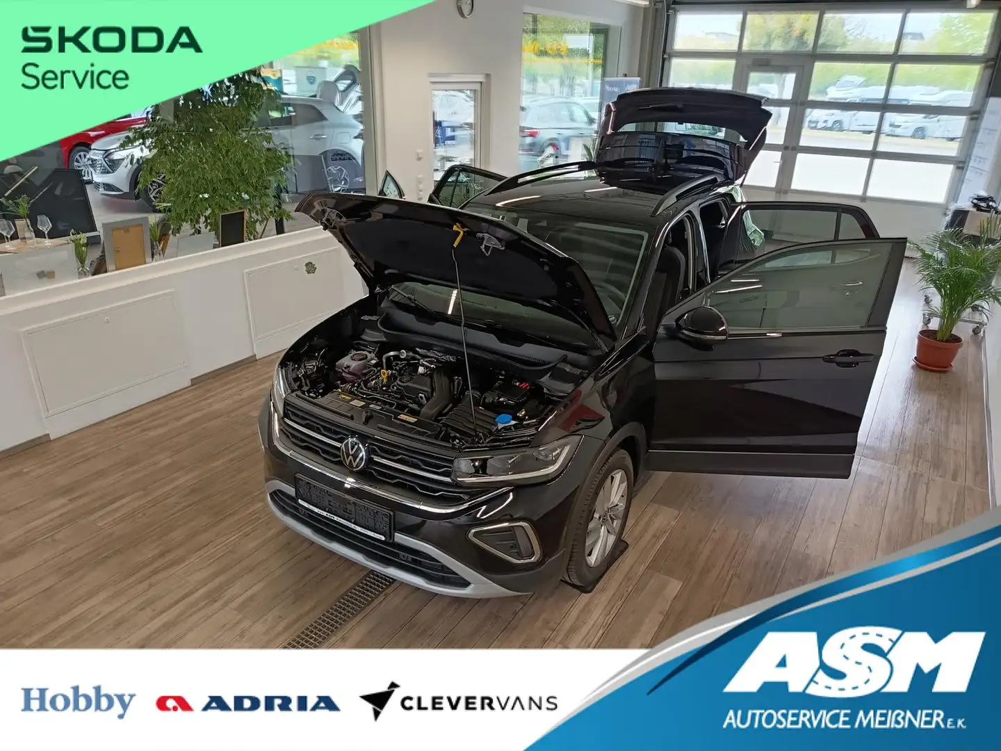 Volkswagen T-Cross Life 1.5 TSI DSG*AHK*MATRIX LED*ACC*SHZ* Schwarz - 1