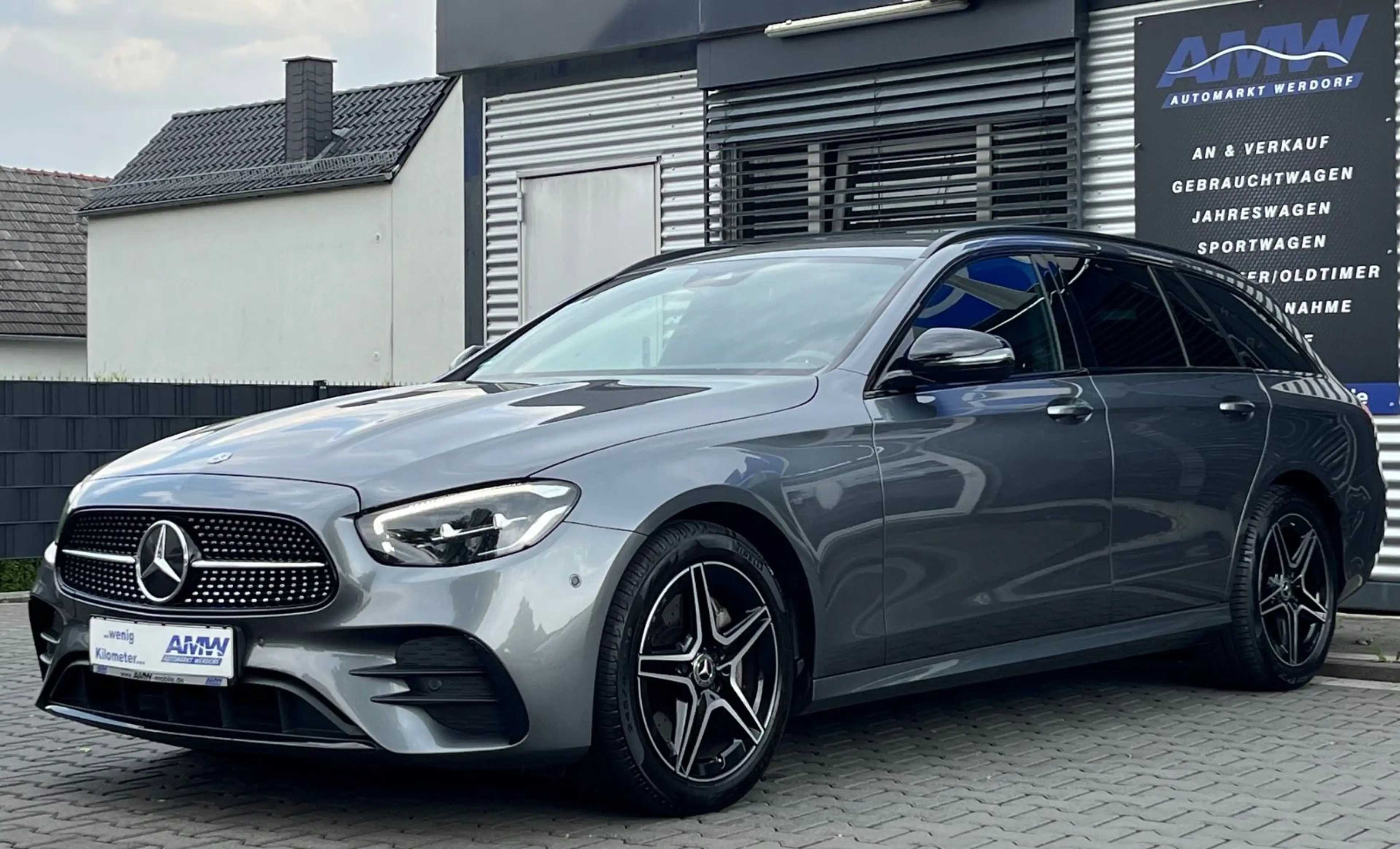 Mercedes-Benz E 300 d 4M AMG LINE*NIGHT*LED*AHK*BURMESTER*AMBI — photo 14