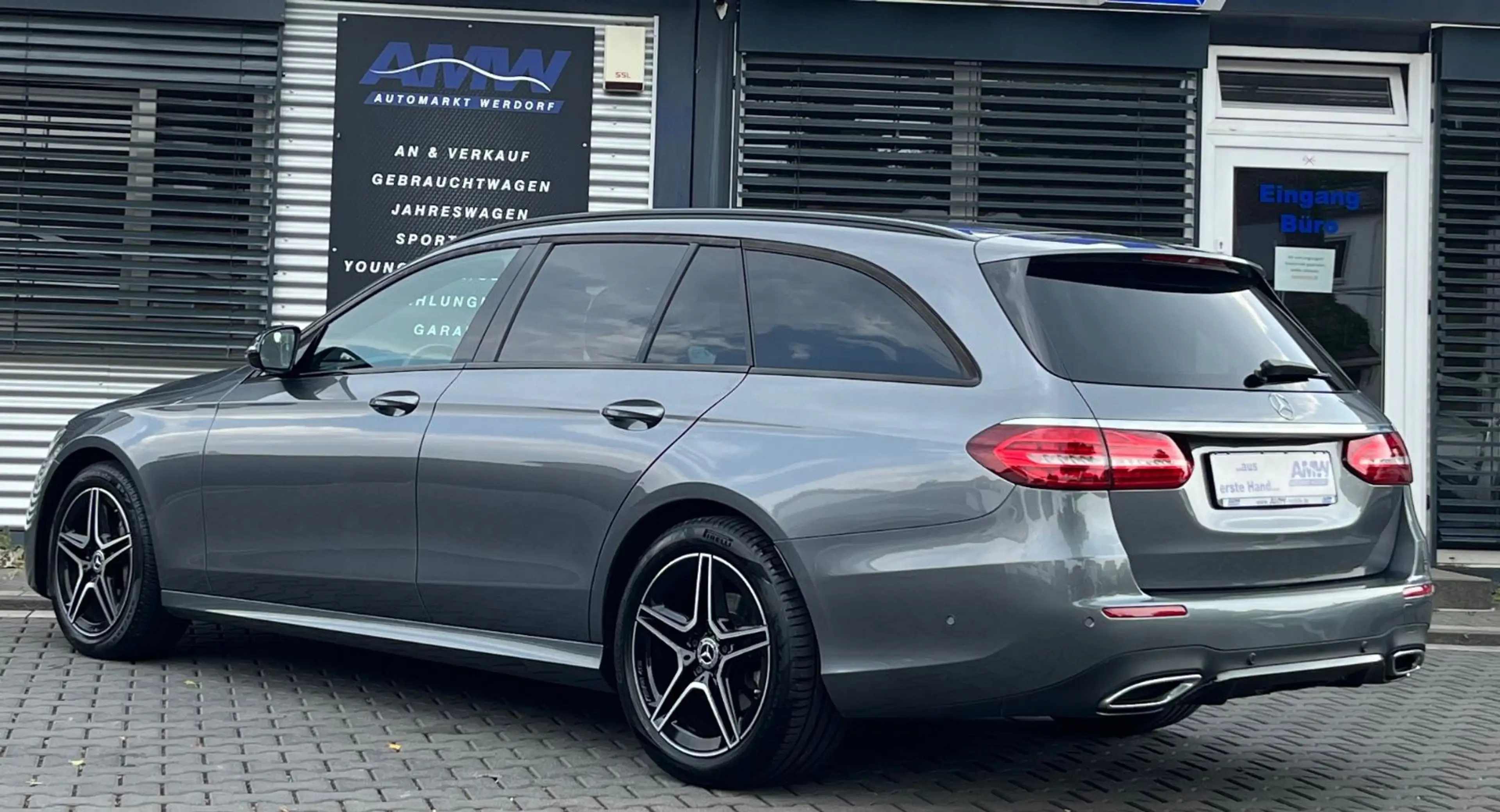 Mercedes-Benz E 300 d 4M AMG LINE*NIGHT*LED*AHK*BURMESTER*AMBI — photo 5