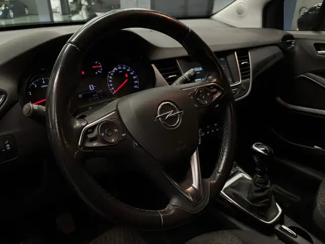 Opel Crossland view 8