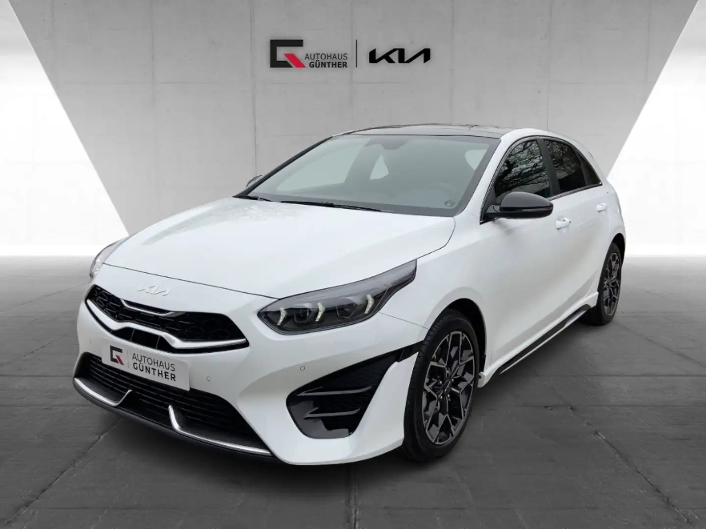 Kia Ceed / cee'd GT Line 1.5 T-GDI Leder Techn. Glasdach Wit - 1