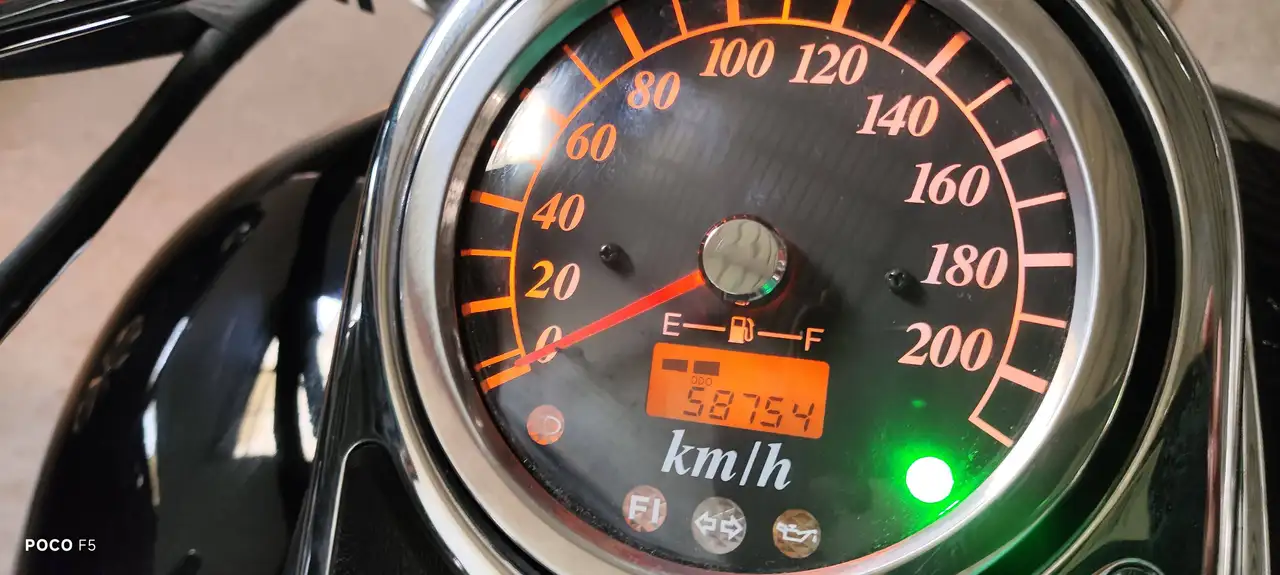 Suzuki Intruder M