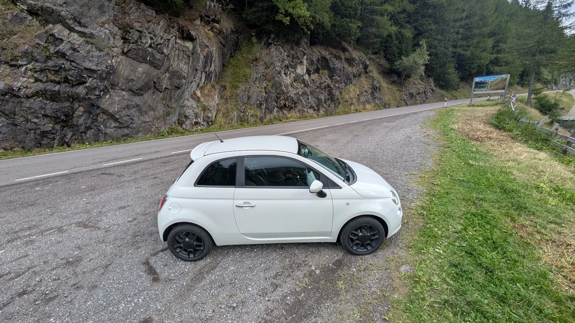 Fiat 500 Sport mit 101 PS Carplay LED TÜV Leder Allwetter Weiß - 2