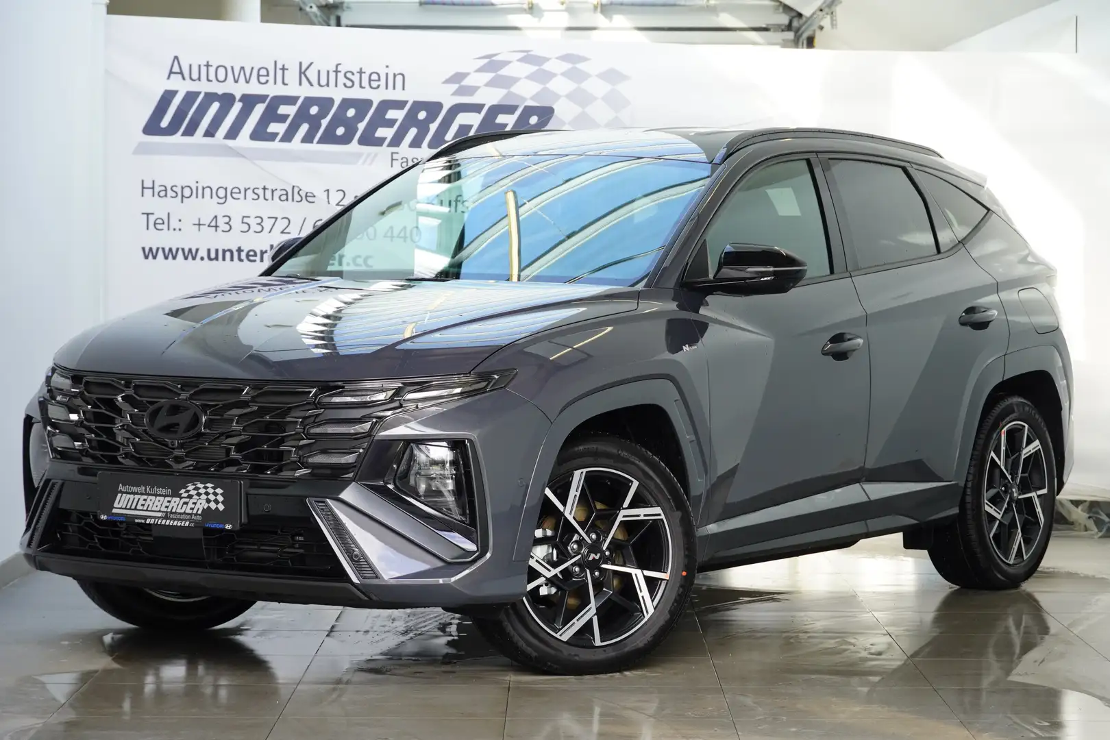 Hyundai TUCSON NX4 N Line 1,6 T-GDi PHEV 4WD AT, abzüglich Superb Grau - 2