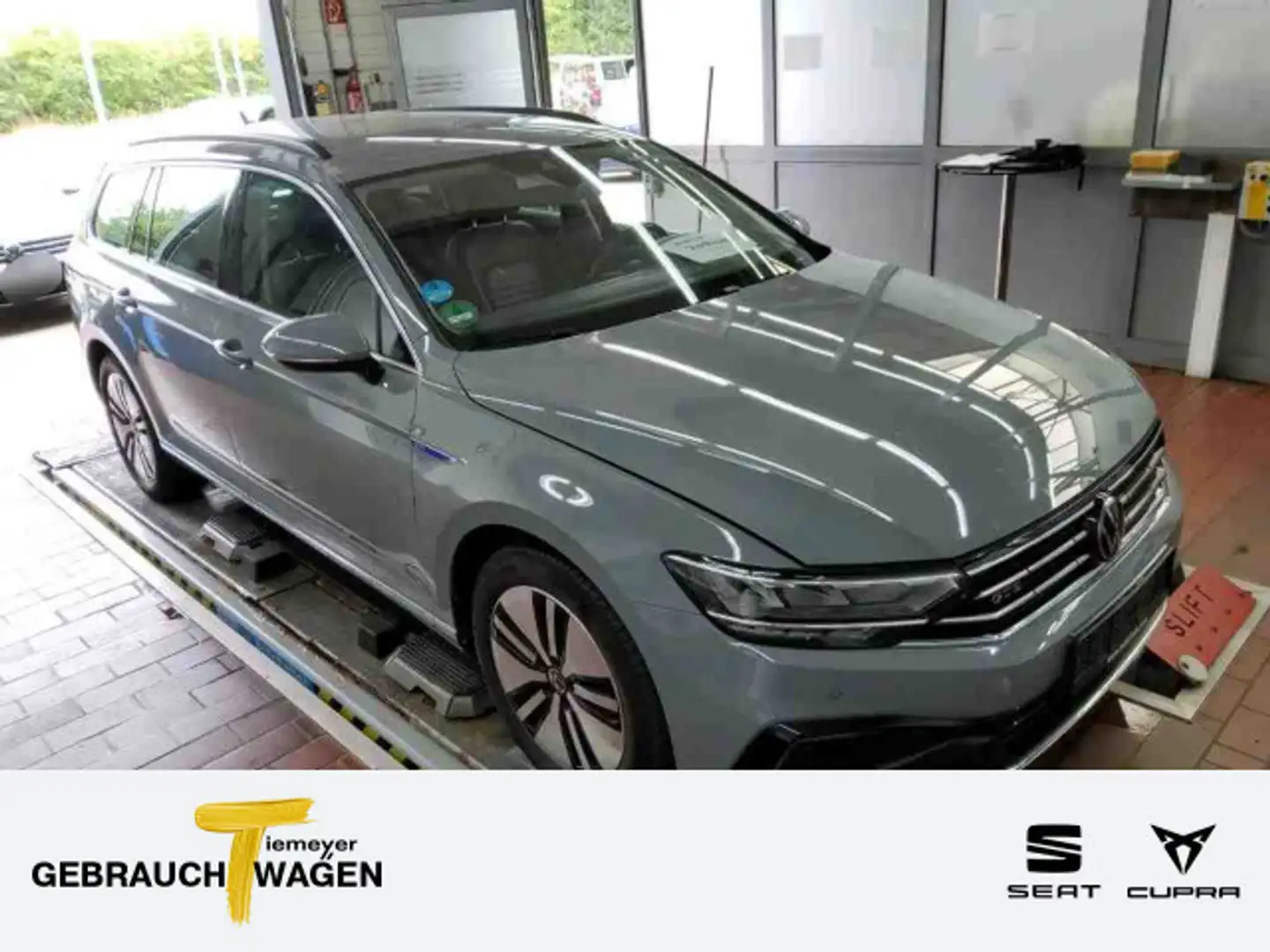 Volkswagen Passat Variant GTE LEDER AHK KAMERA ASSIST Grau - 1