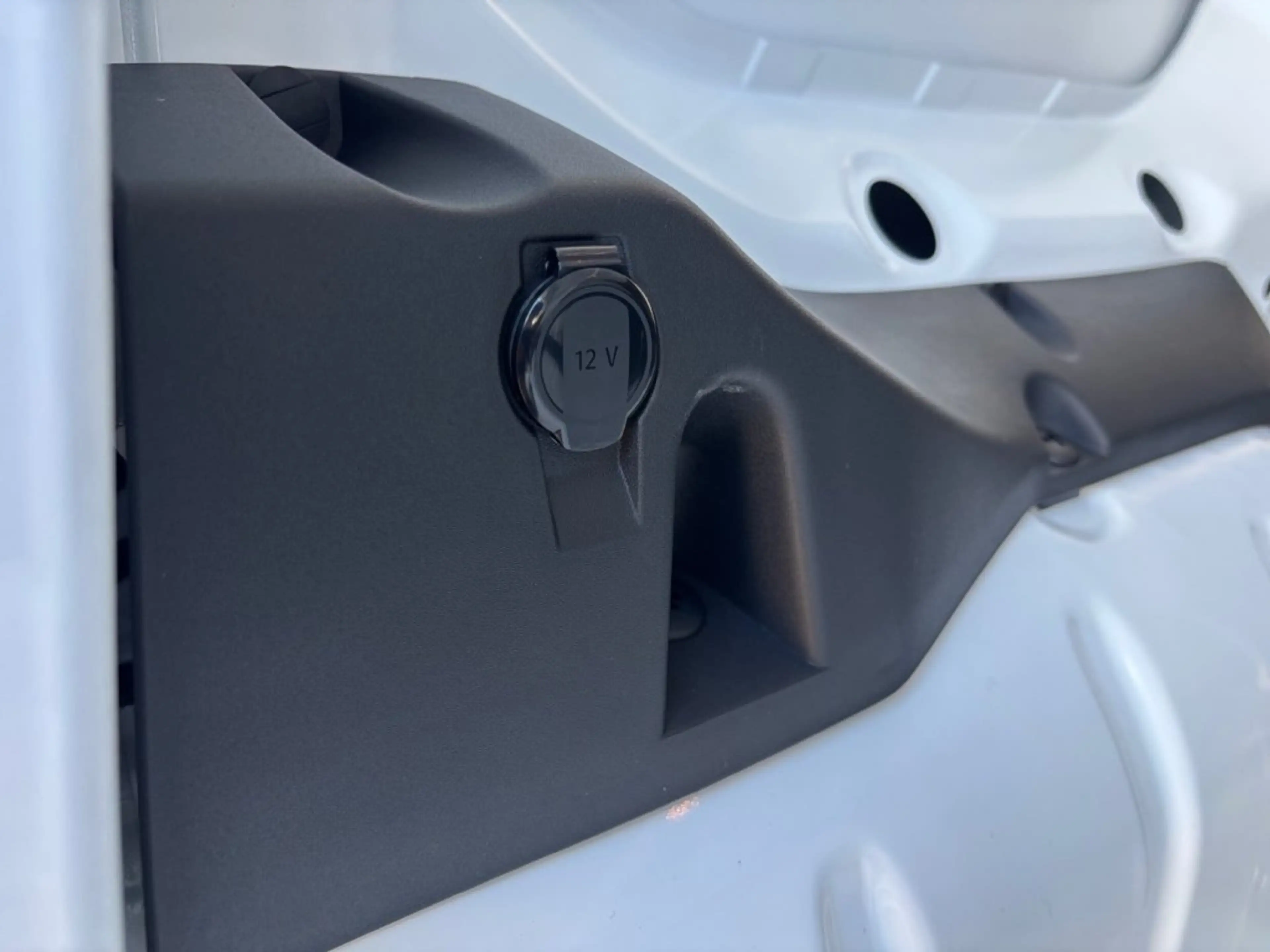 Ford E-Transit Transit Connect Trend Kasten 2,0L Eblue 102PS M FWD — photo 13