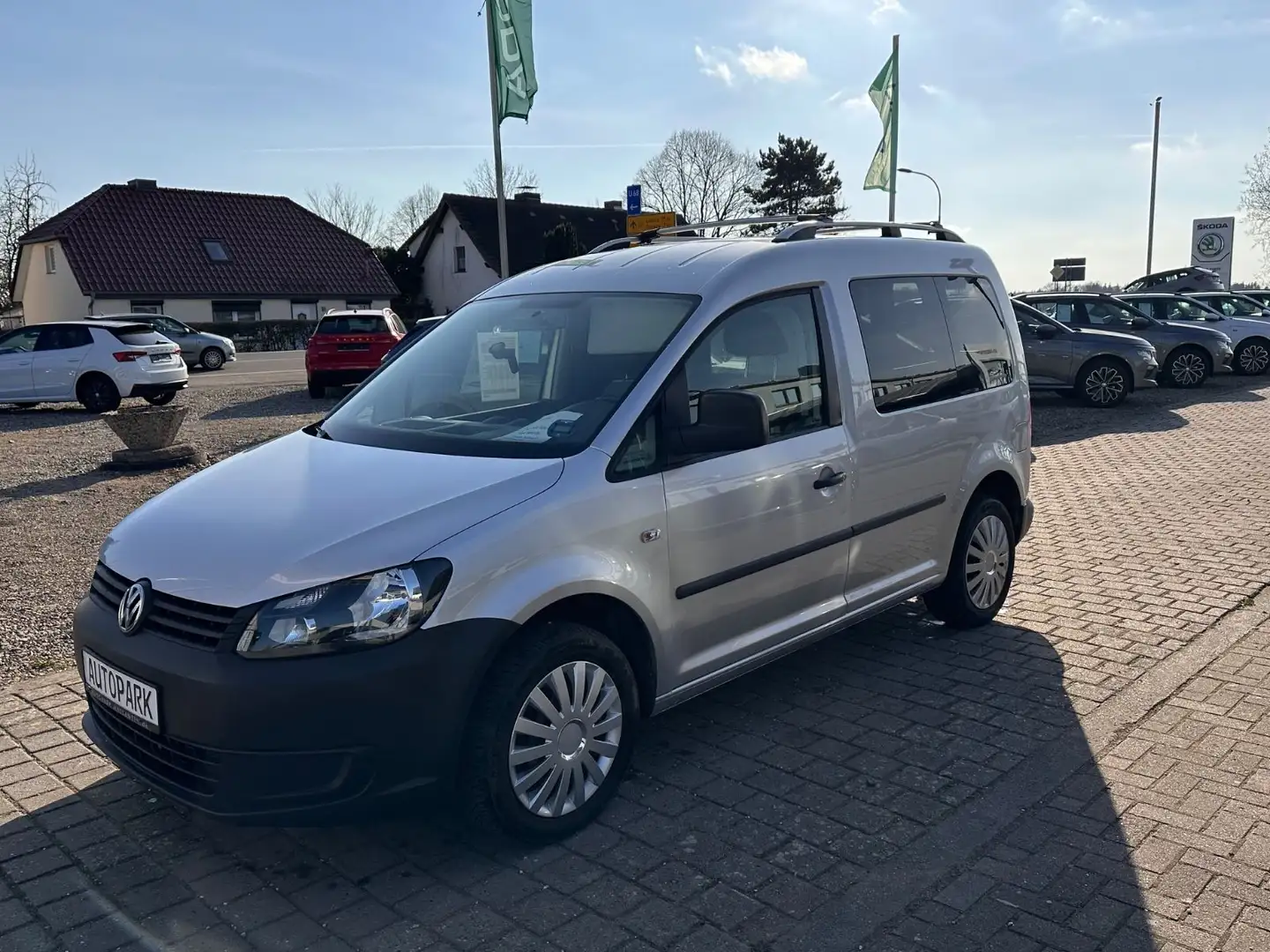 Volkswagen Caddy Kasten/Kombi *REGALSYSTEM*NAVI*AHK*KLIMA* Argent - 2