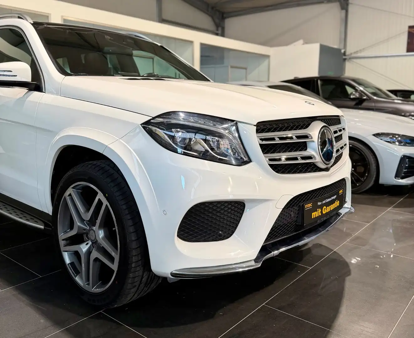 Mercedes-Benz GLS 350 d 4Matic*AMG*MASSAGE*H&K*7 SITZE*MEMORY Weiß - 2