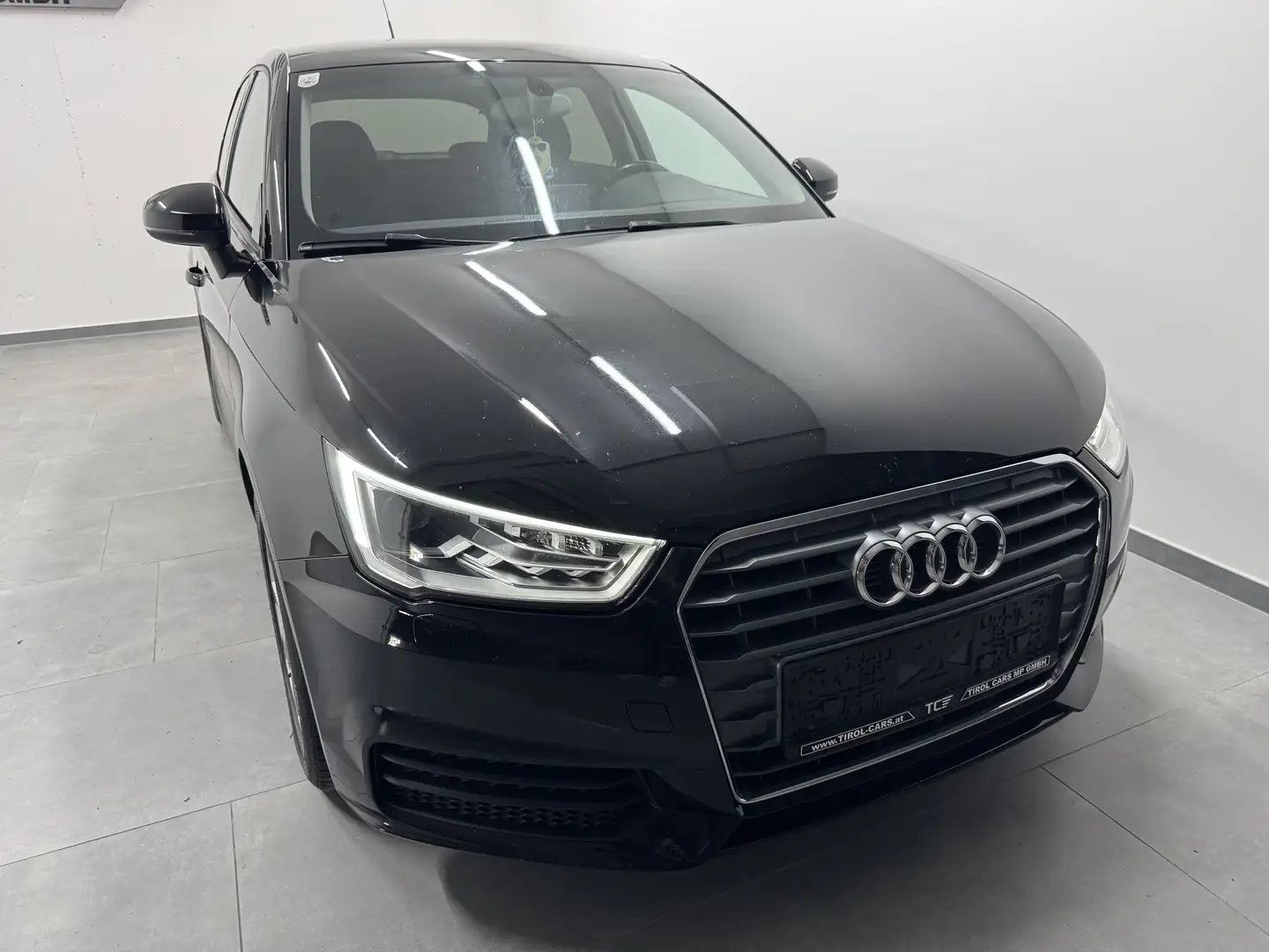 Audi A1 Sportback 1,6 TDI,Led,Bose,Ambiente,.. Schwarz - 2