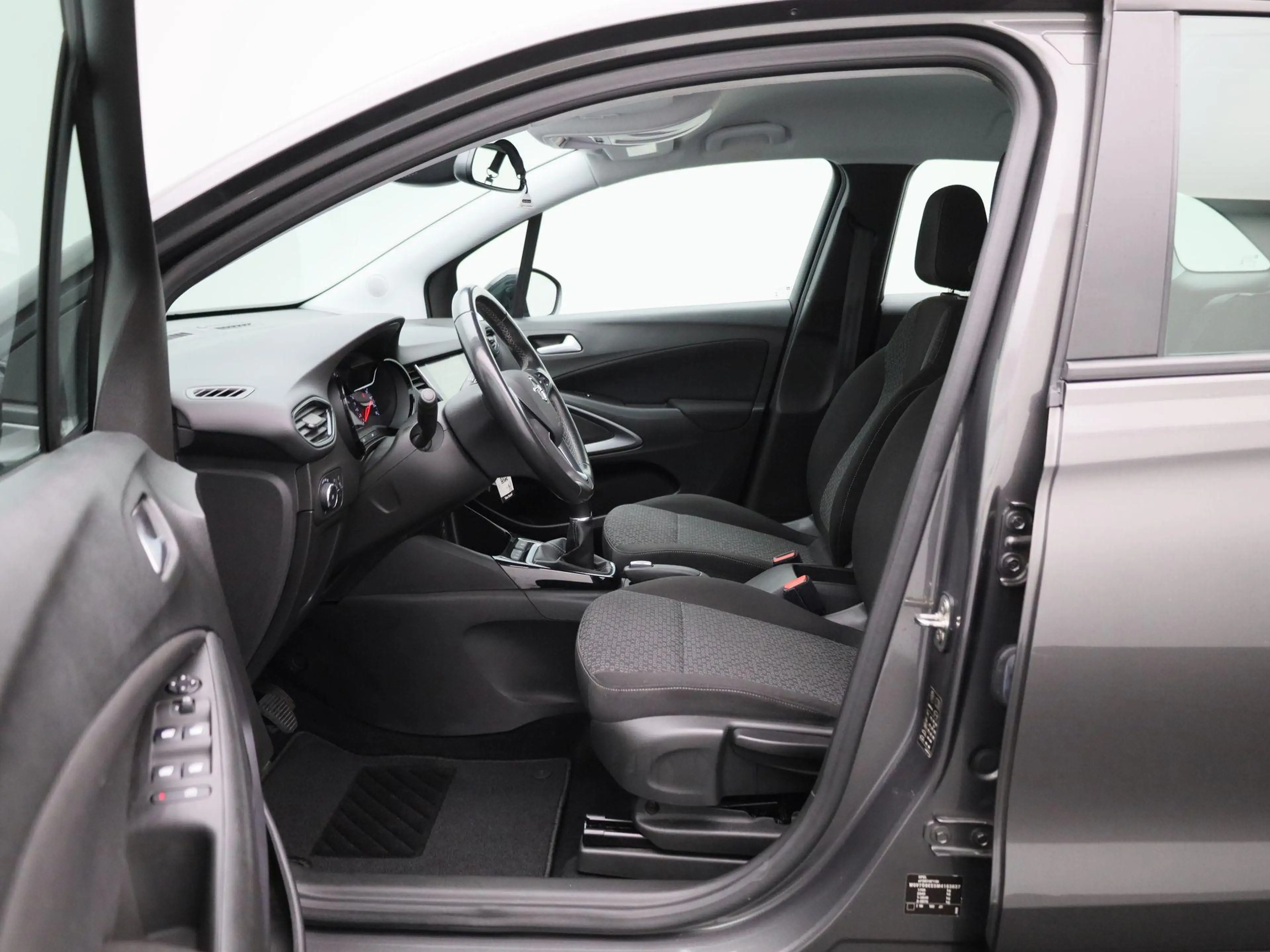 Opel Crossland 1.2 61kW S/S Edition — photo 11