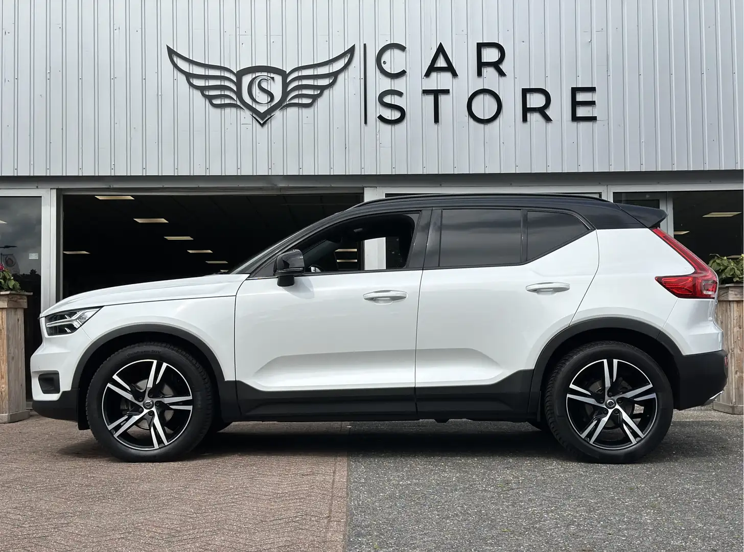Volvo XC40 2.0 D3 R-Design |VERKOCHT Blanco - 2