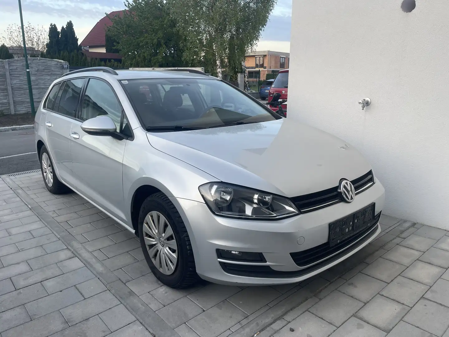 Volkswagen Golf 1.6 TDI 4Motion BlueMotion Technology Trendline - 1
