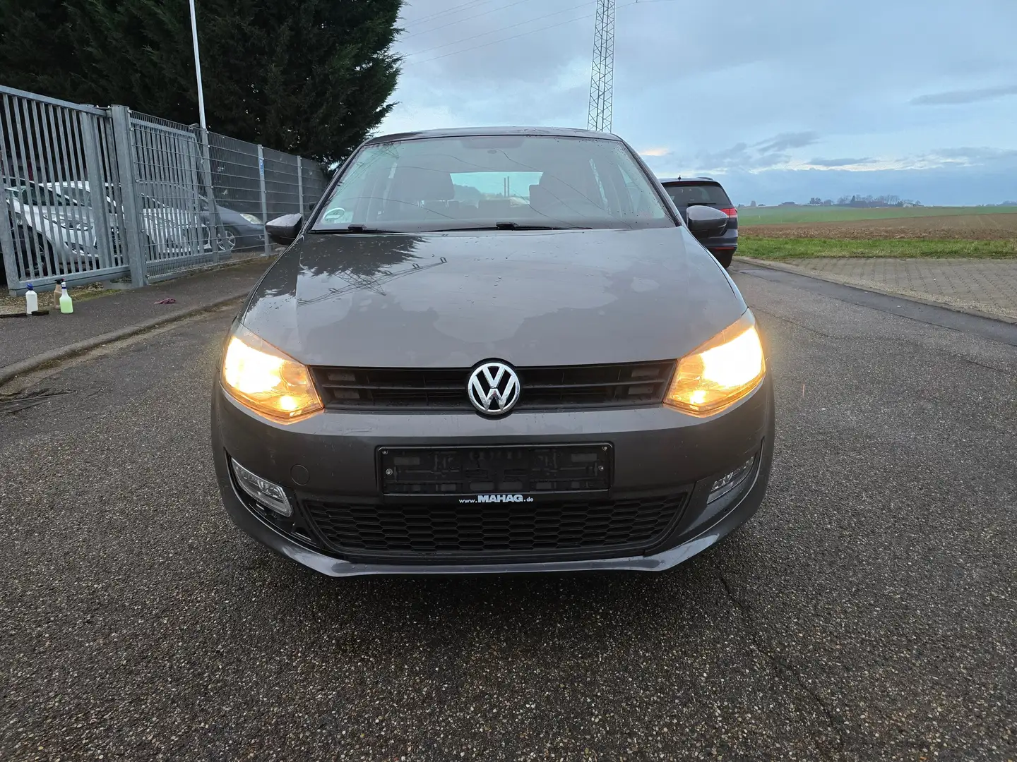 Volkswagen Polo Match Grijs - 2