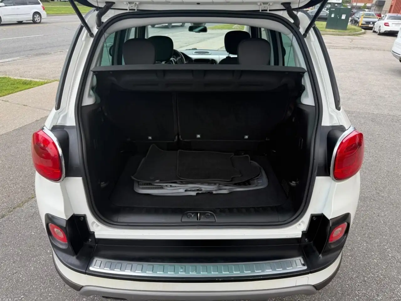 Fiat 500L снимка Fiat 500L