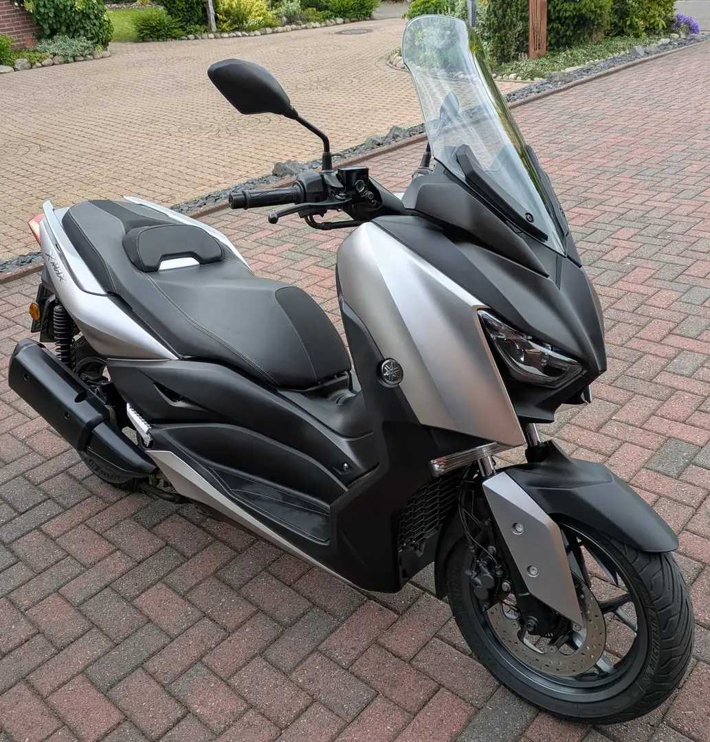 Yamaha X-Max 300 Argento - 1