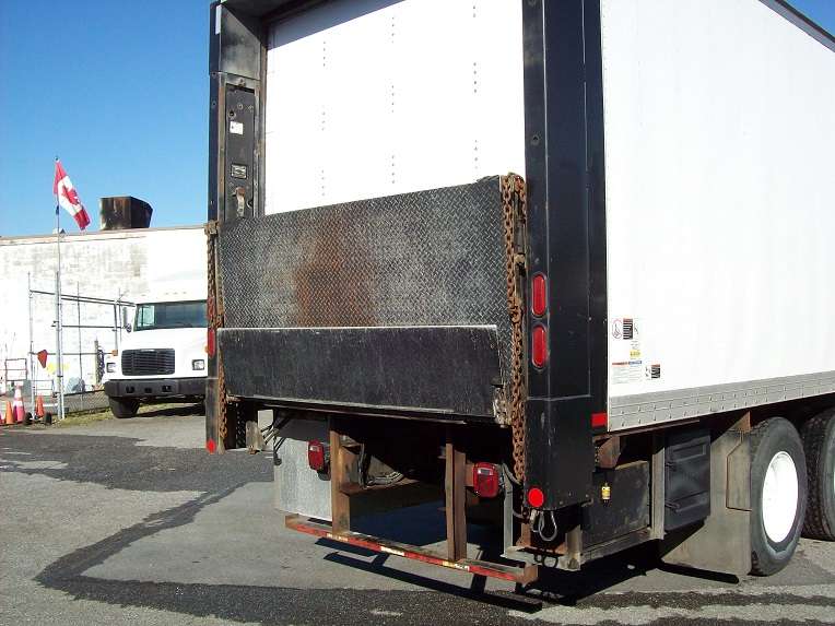 2016 Freightliner M2-112