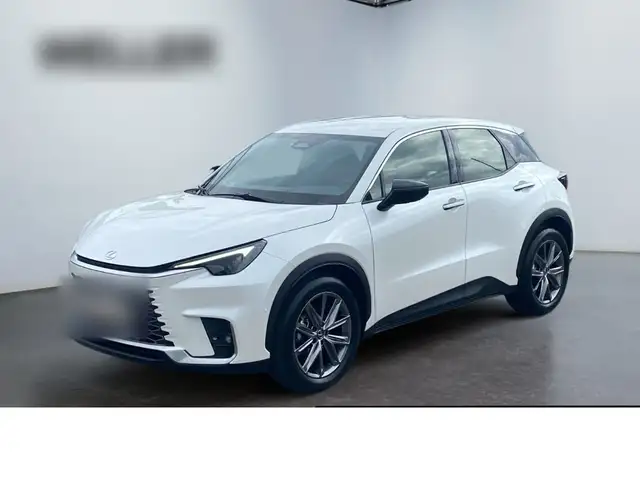Lexus LBX
