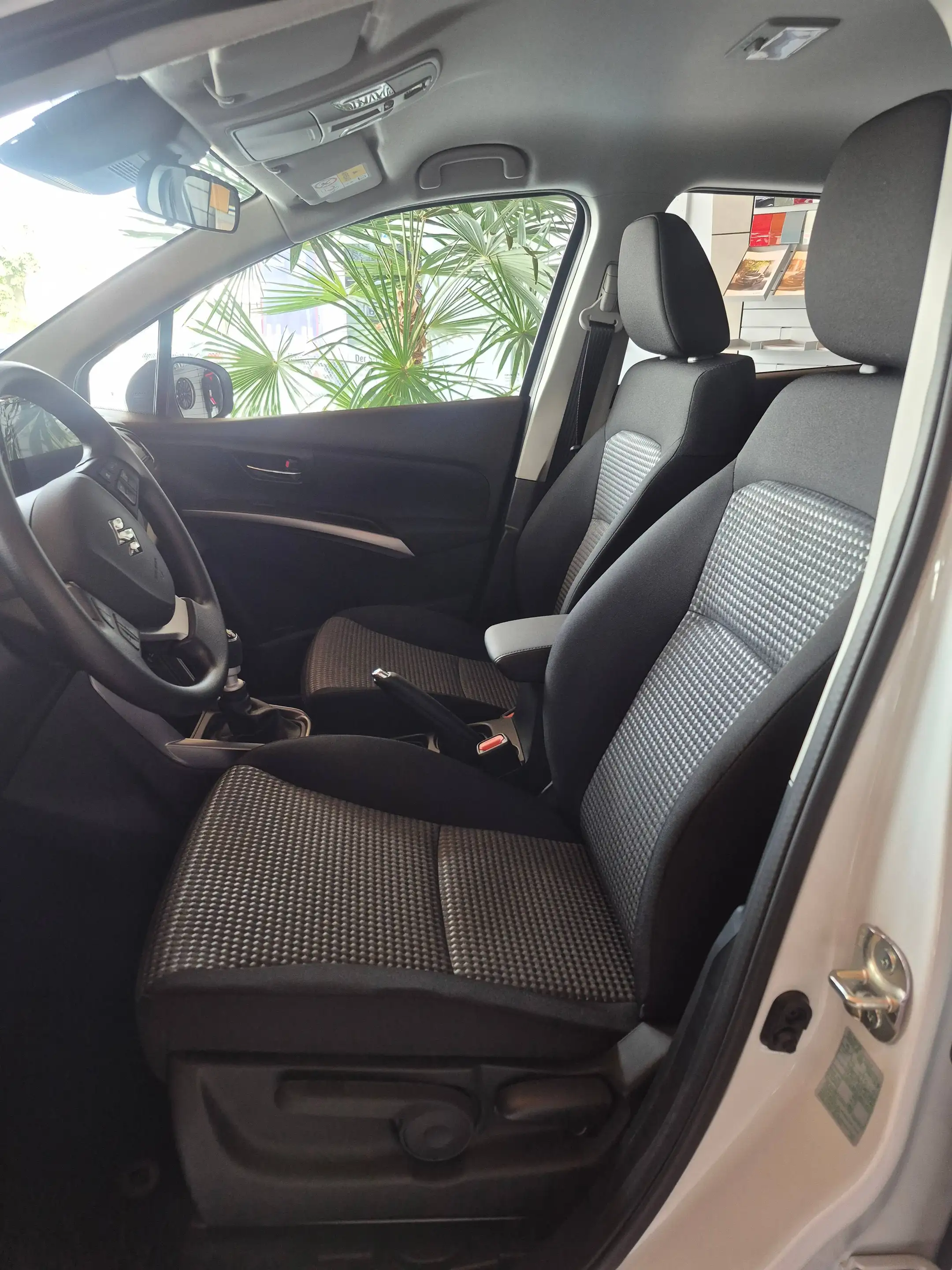 Suzuki SX4 S-Cross SX4 S-Cross Boosterjet Hybrid 1.4 Edition — photo 12