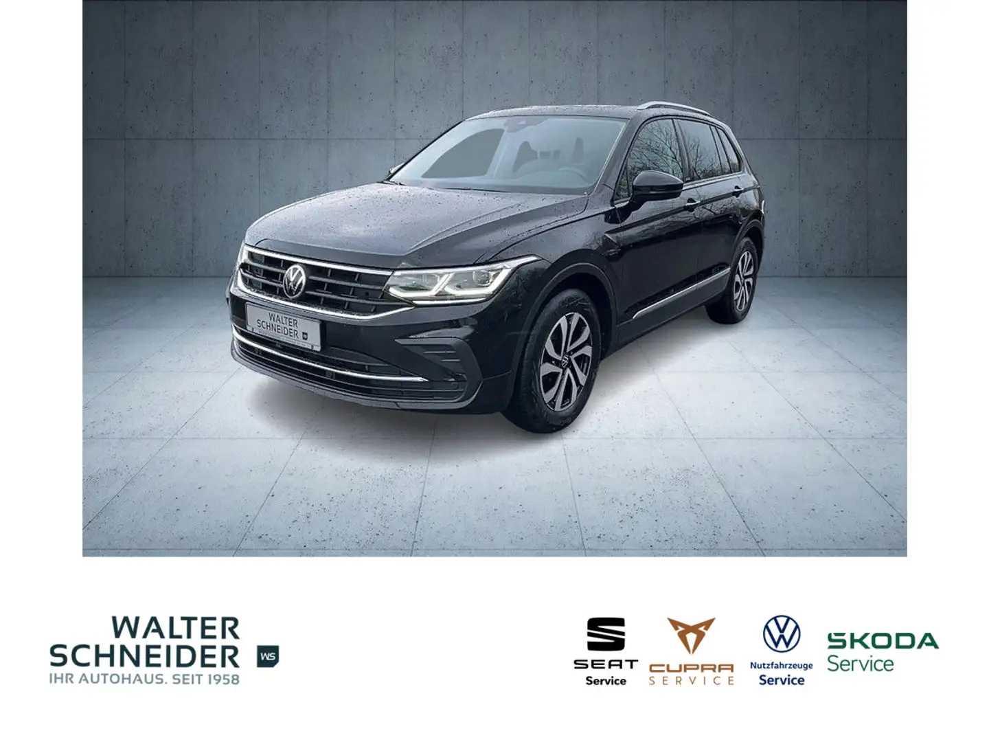 Volkswagen Tiguan 2.0 TDI DSG Active Navi IQ.Light AHK Pano Schwarz - 1