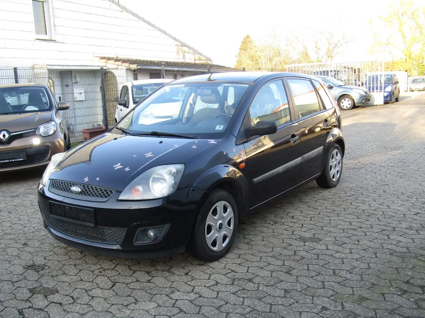 Ford Fiesta Connection Schwarz - 1