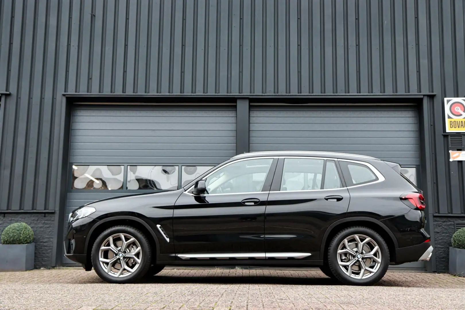 BMW X3 xDrive30i xLine /LASERLIGHT/PANODAK/CAMERA/KEYLESS Nero - 2