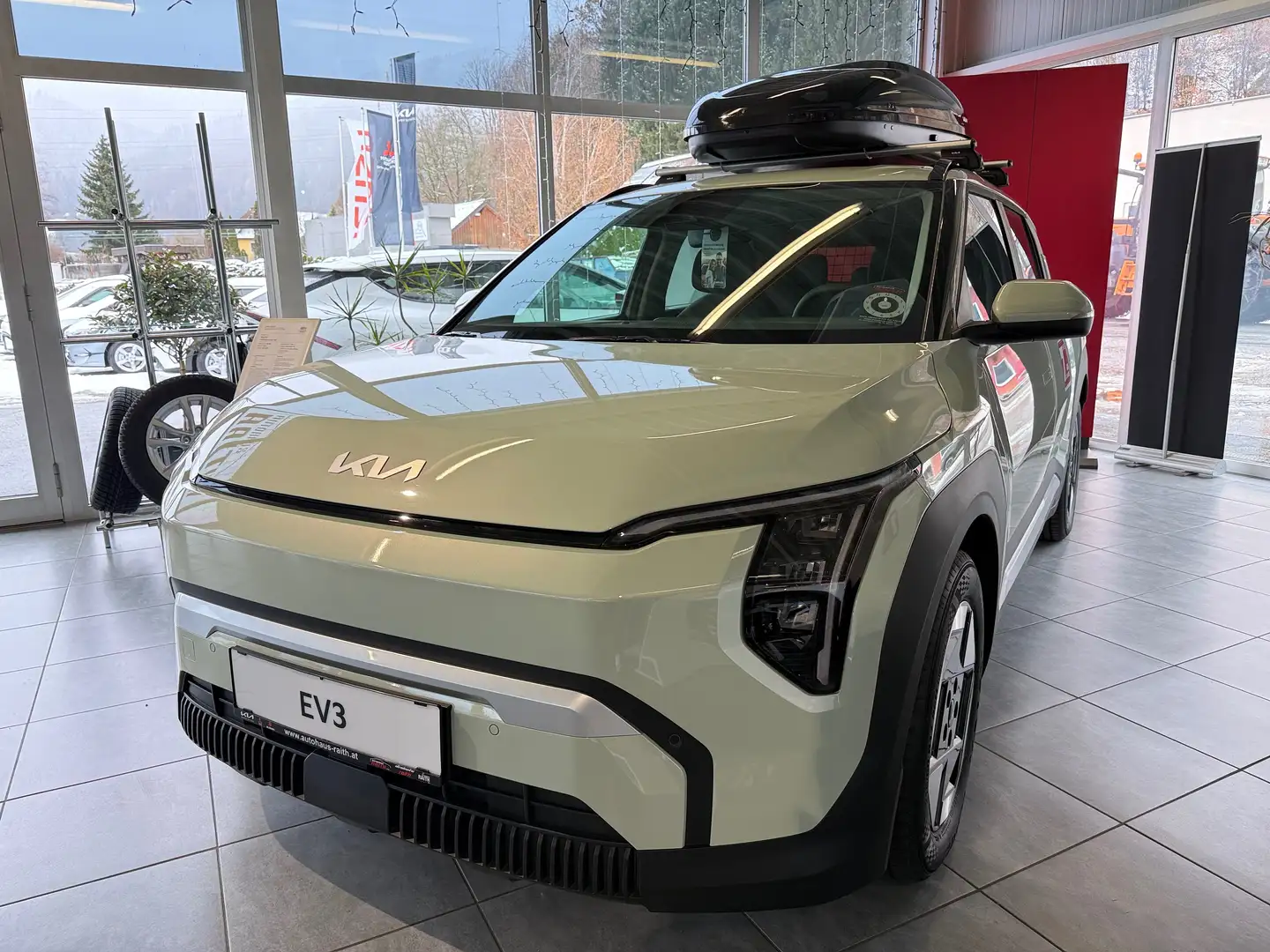 Kia EV3 AIR+Wärmepumpe 56,7 KWh Grün - 1