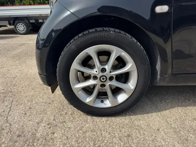 smart Fortwo view 13