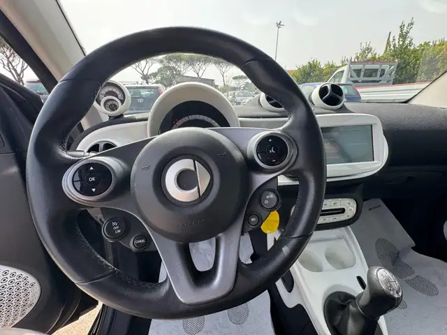 smart Fortwo view 8