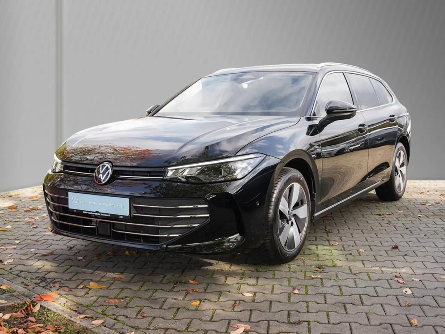Volkswagen Passat Variant 1.5 eTSI DSG Business *AHK*LED*Navi*App-Connect... Schwarz - 2