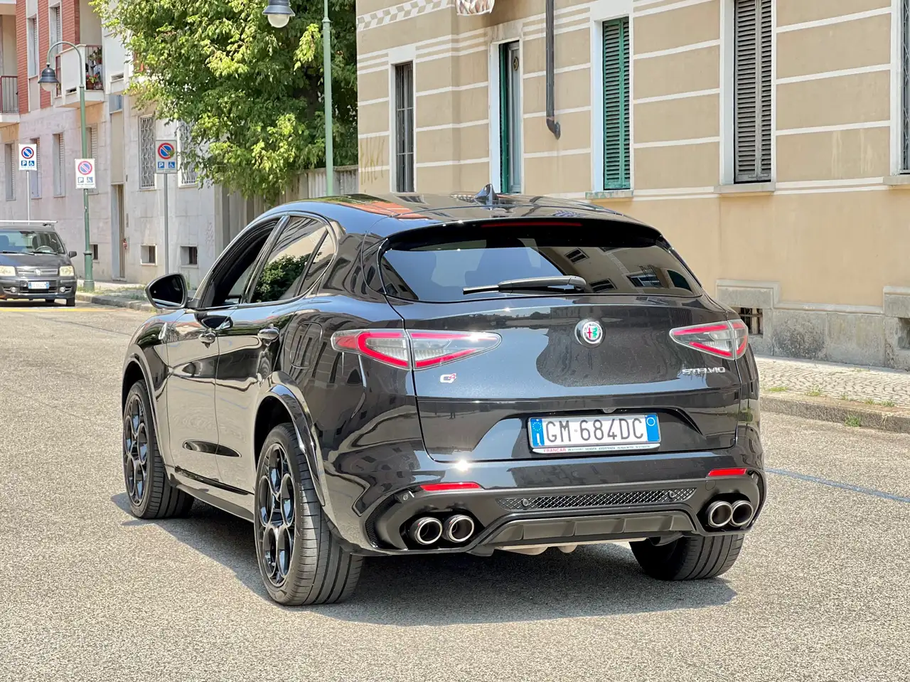 Alfa Romeo Stelvio 2022 — фото 6