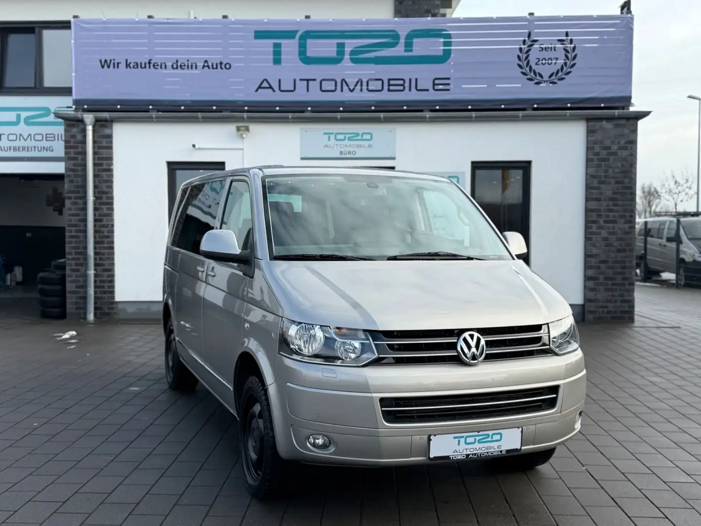 Volkswagen T5 Multivan T5 4Motion Multivan Highline*HÖHER*STHZ*DYNAUDIO Beige - 1