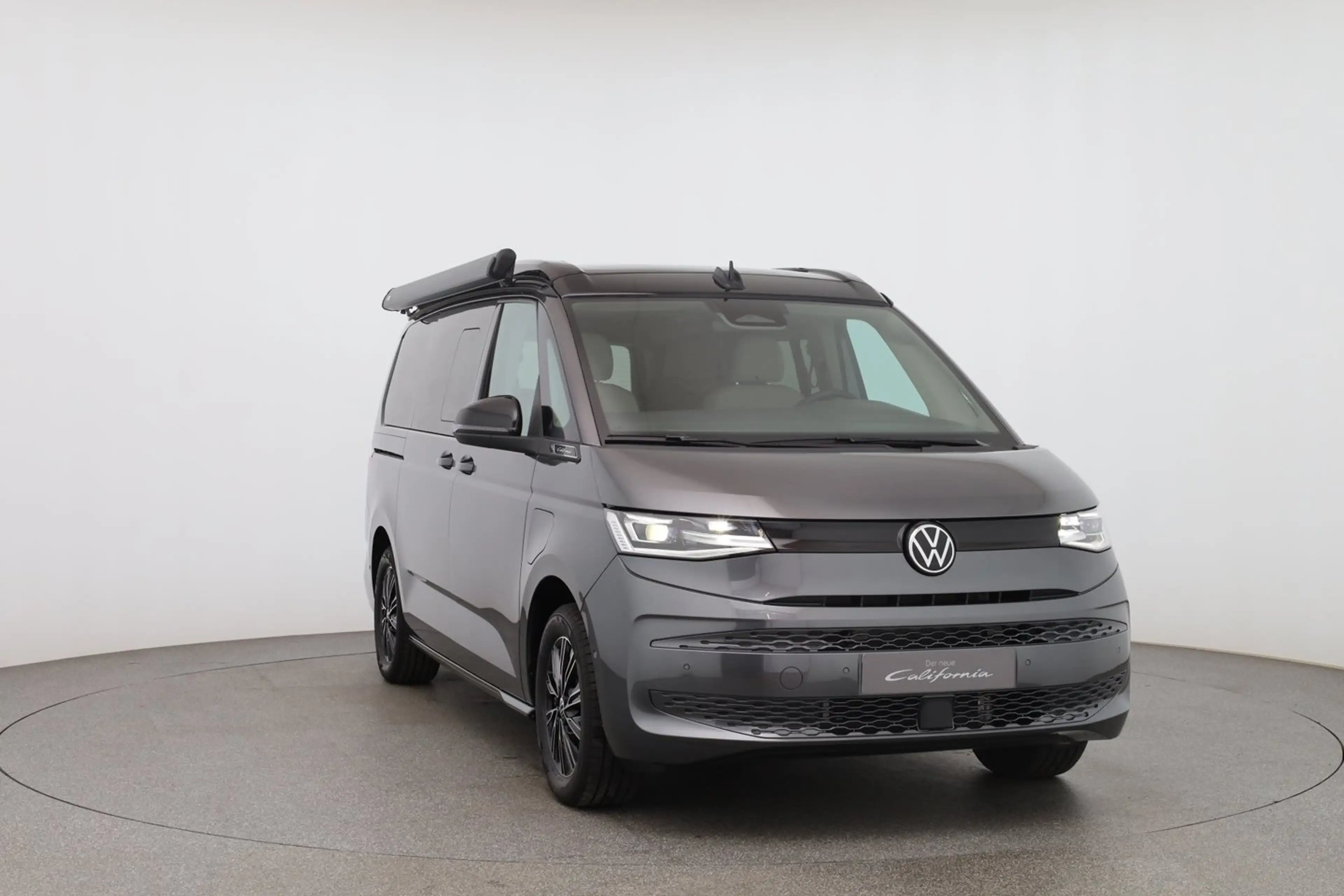 Volkswagen T7 California VW T7 California Beach eHybrid 180 kW 4M — photo 8
