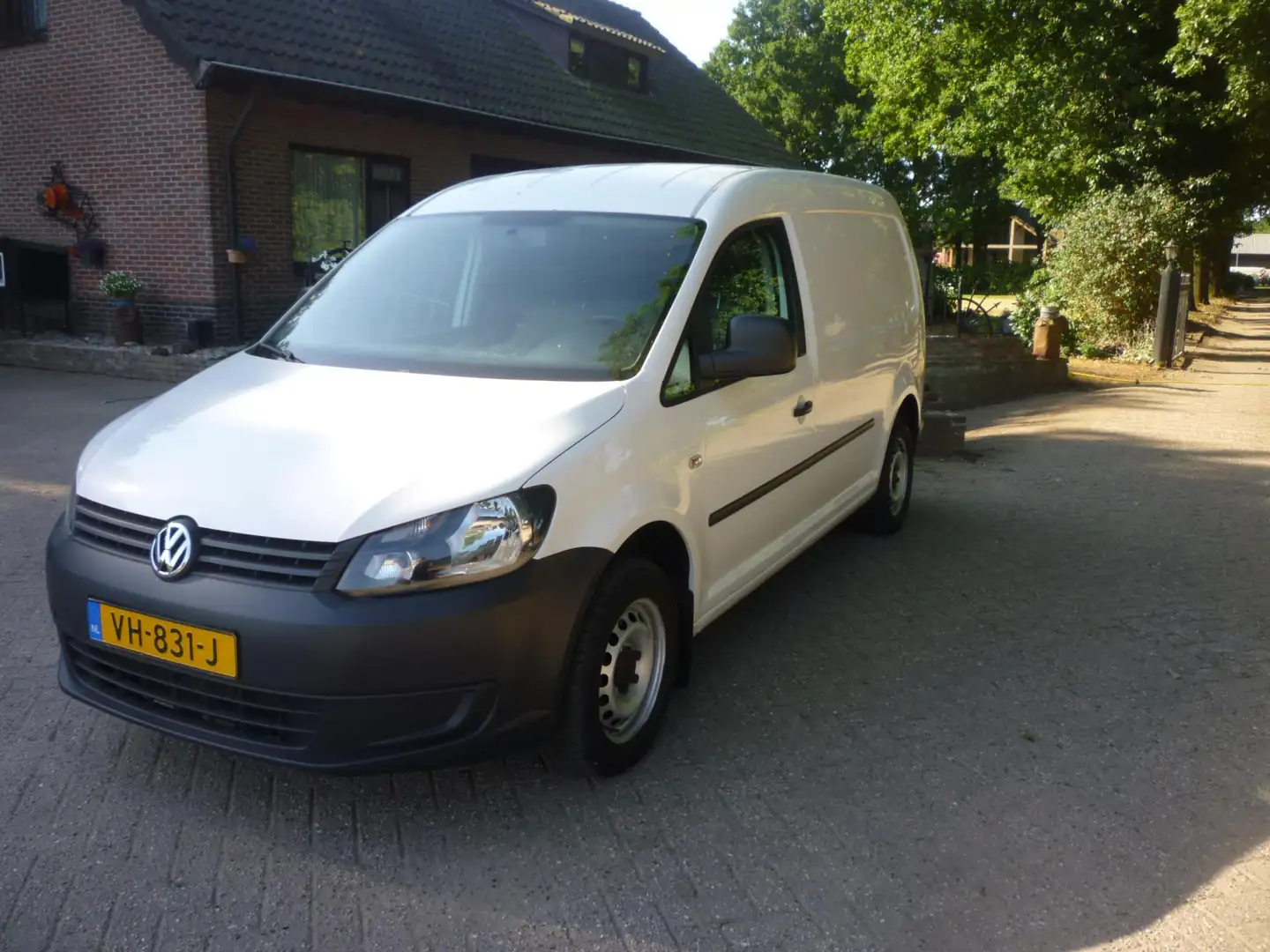 Volkswagen Caddy 1.6 TDI Maxi BMT Weiß - 2
