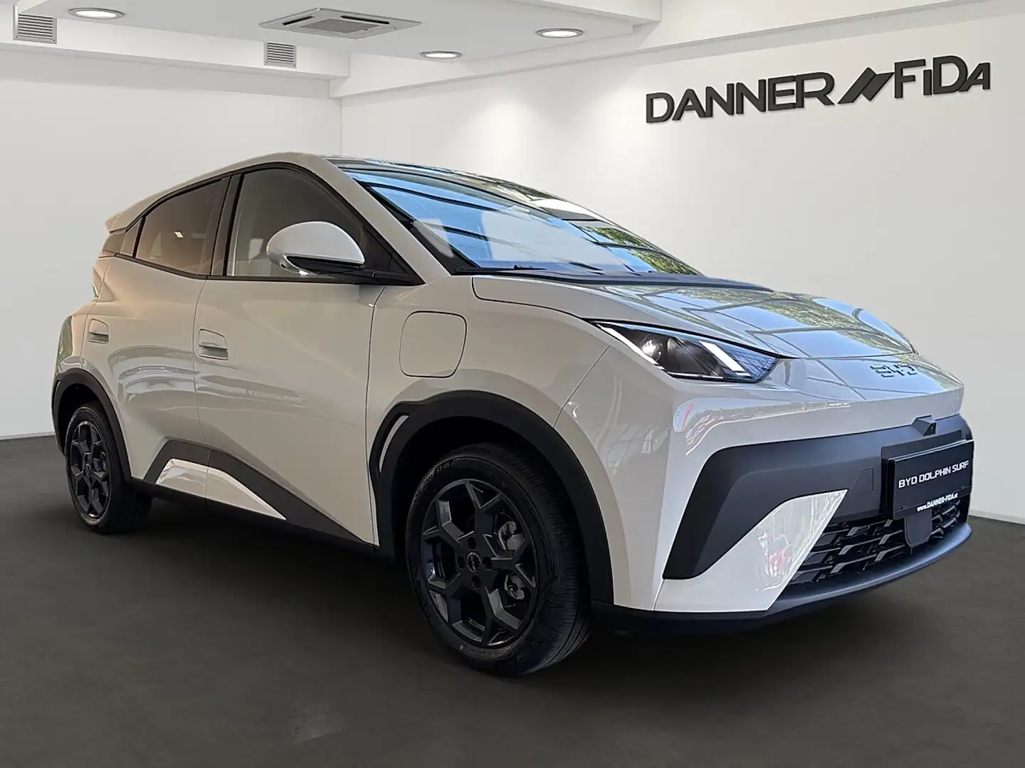 BYD Dolphin Surf 43,2 kWh Comfort  *AKTIONSPREIS* Weiß - 2