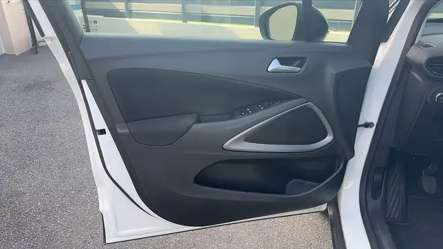 Opel Crossland X view 7