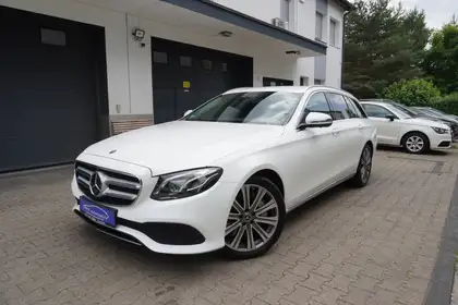 Annonce voiture d'occasion Mercedes-Benz E 400 - CARADIZE