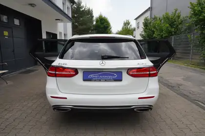 Annonce voiture d'occasion Mercedes-Benz E 400 - CARADIZE