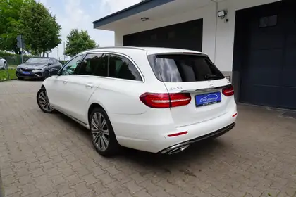 Annonce voiture d'occasion Mercedes-Benz E 400 - CARADIZE