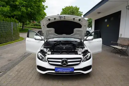 Annonce voiture d'occasion Mercedes-Benz E 400 - CARADIZE