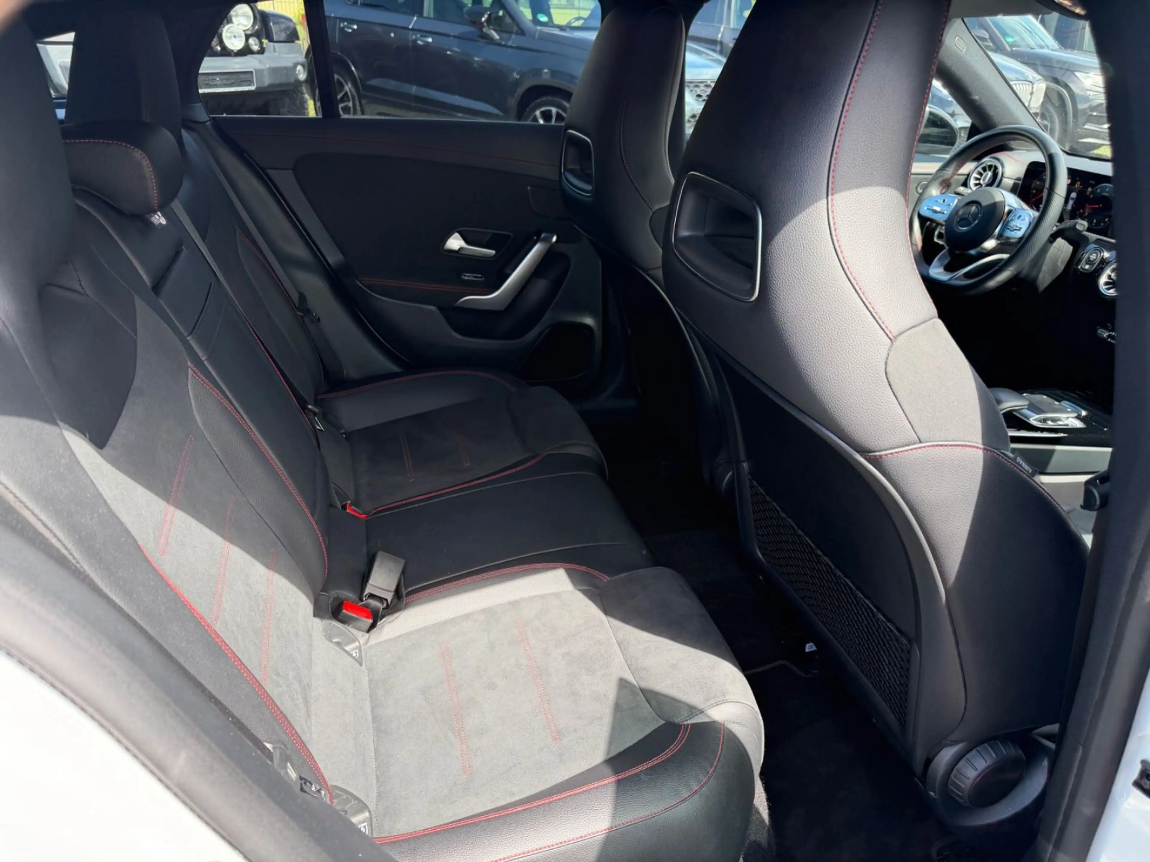 Mercedes-Benz CLA 220 CLA220 Shooting Brake AMG Night Kamera LED — photo 14