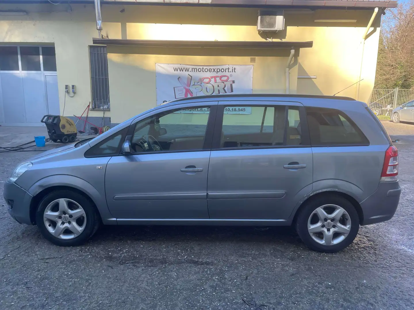 Opel Zafira Zafira 1.9 cdti Cosmo 120cv - 7 posti Gris - 2