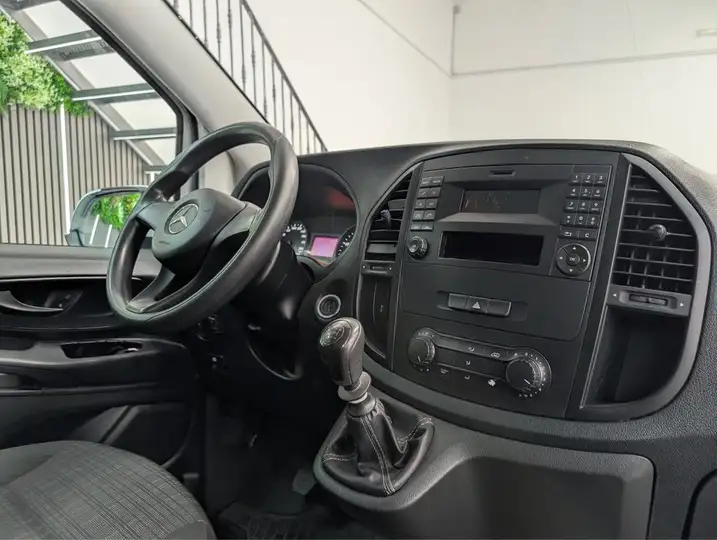 Mercedes-Benz Vito MIXTO 111 CDI Compacta 2019, foto 19