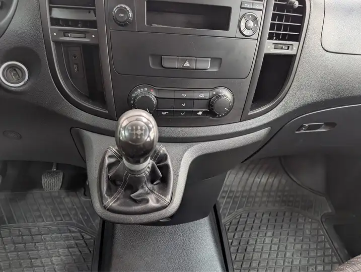 Mercedes-Benz Vito MIXTO 111 CDI Compacta 2019, foto 15