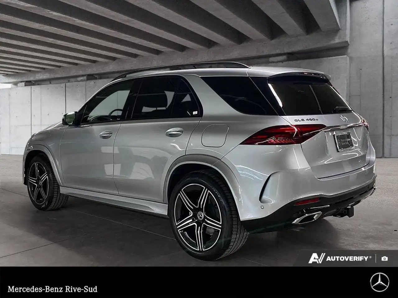 Mercedes-Benz GLE снимка Mercedes-Benz GLE