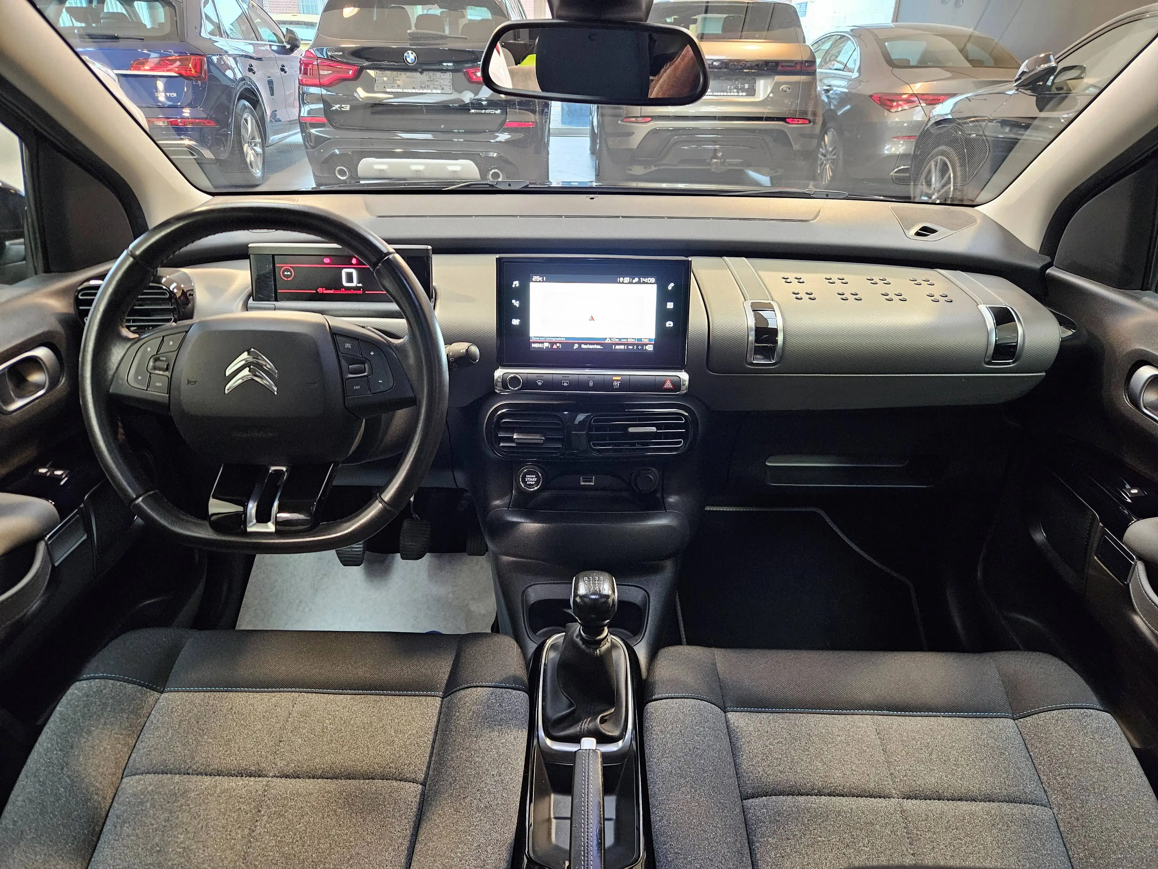 Citroen C4 Cactus C4 CACTUS 1.2i SHINE,GPS,CAMERA,TOIT PANORAMIQUE,ANDROID,GARANTIE 1 AN — photo 14
