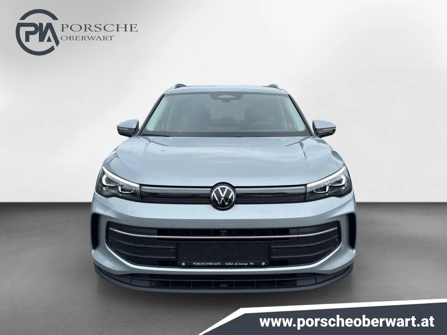 Volkswagen Tiguan Friends TDI DSG Plateado - 2