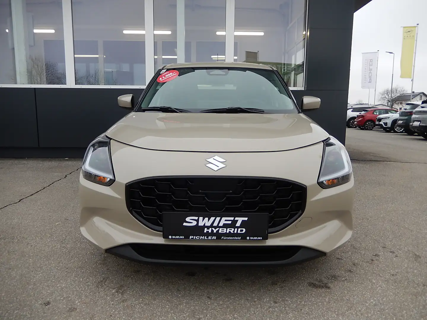 Suzuki Swift 1,2 Hybrid DualJet Shine CVT Beige - 2