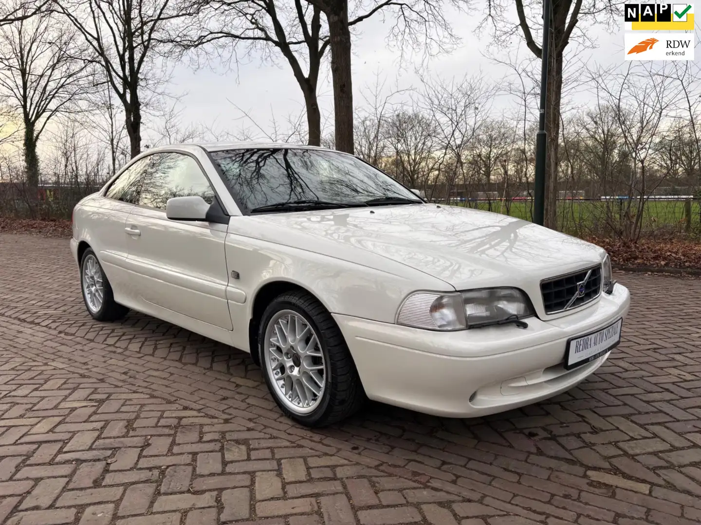 Volvo C70 Coupé 2.3 T-5 Luxury-Line, uniek in wit, topstaat, Blanc - 1